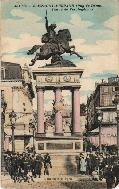 Carte postale ancienne Clermont Ferrand Statue de Vercingetorix à Clermont-Ferrand