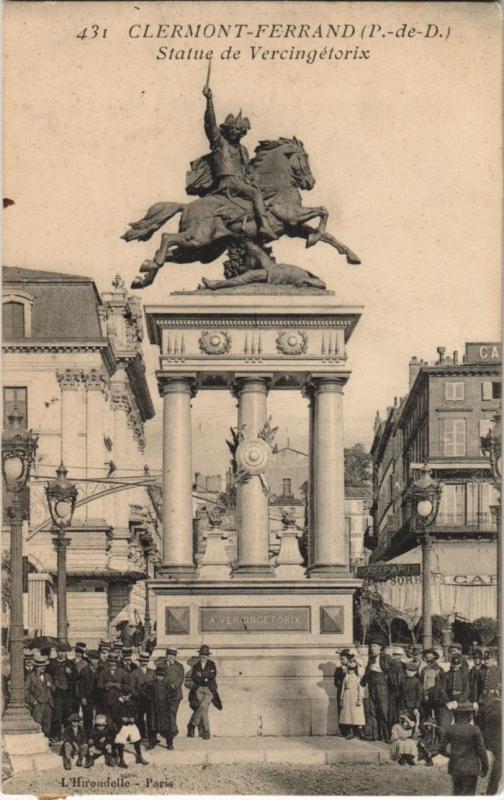 Carte postale ancienne Clermont Ferrand Statue de Vercingetorix à Clermont-Ferrand
