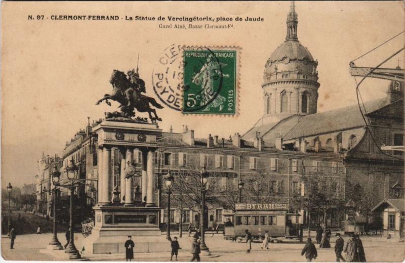 Carte postale ancienne Clermont Ferrand Statue de Vercingetorix à Clermont-Ferrand