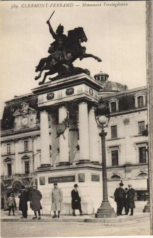 Carte postale ancienne Clermont Ferrand Statue de Vercingetorix à Clermont-Ferrand
