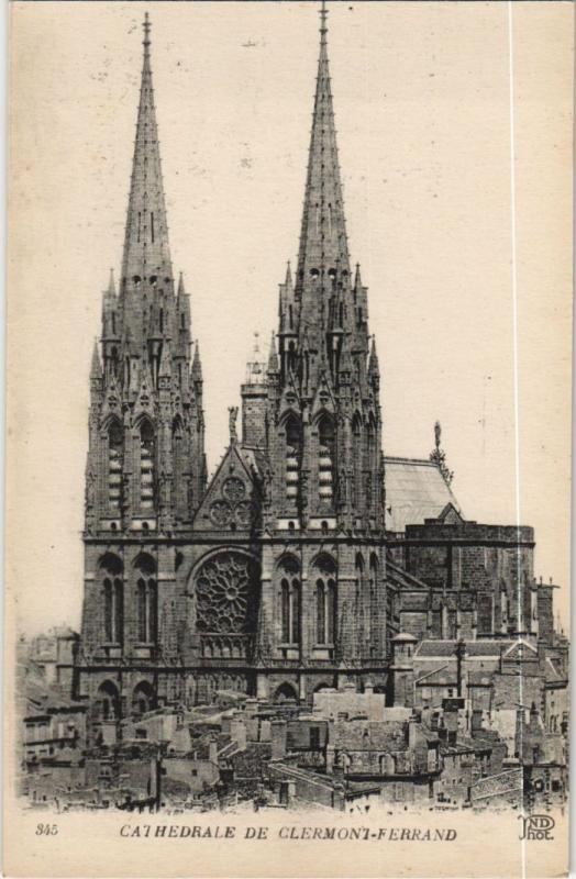 Carte postale ancienne Clermont Ferrand La Cathedrale à Clermont-Ferrand