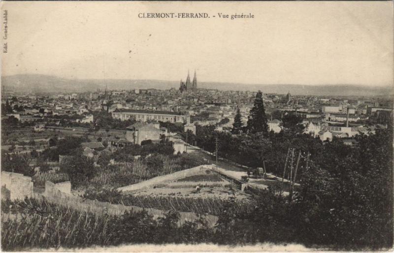 Carte postale ancienne Clermont Ferrand vue generale à Clermont-Ferrand