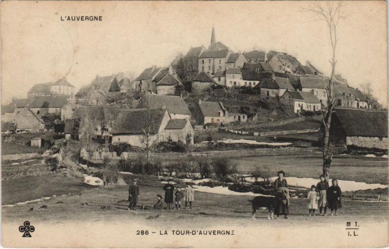 Carte postale ancienne La Tour-d'Auvergne Vue Generale à La Tour-d'Auvergne
