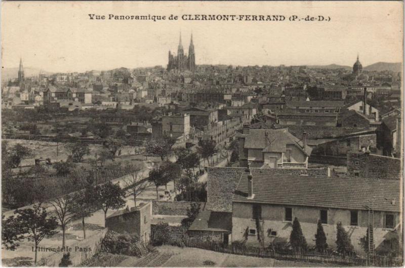 Carte postale ancienne Clermont Ferrand vue panoramique à Clermont-Ferrand