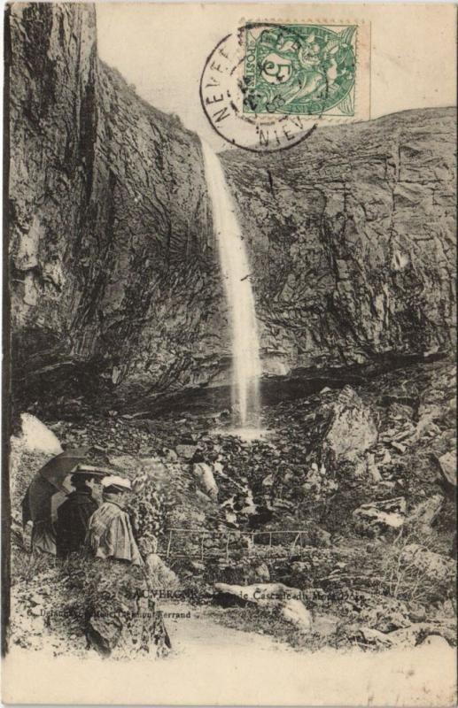 Carte postale ancienne Le Mont-Dore Grande Cascade à Mont-Dore