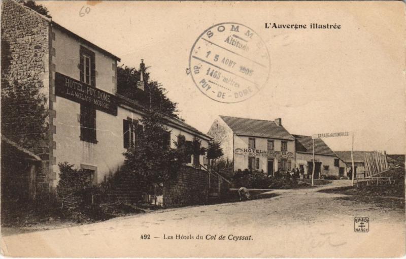 Carte postale ancienne Les Hotels du Col de Ceyssat à Ceyssat