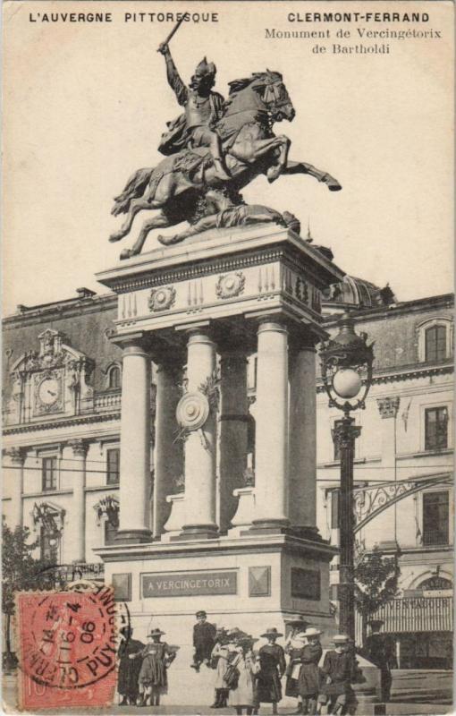 Carte postale ancienne Clermont Ferrand Statue de Vercingetorix à Clermont-Ferrand