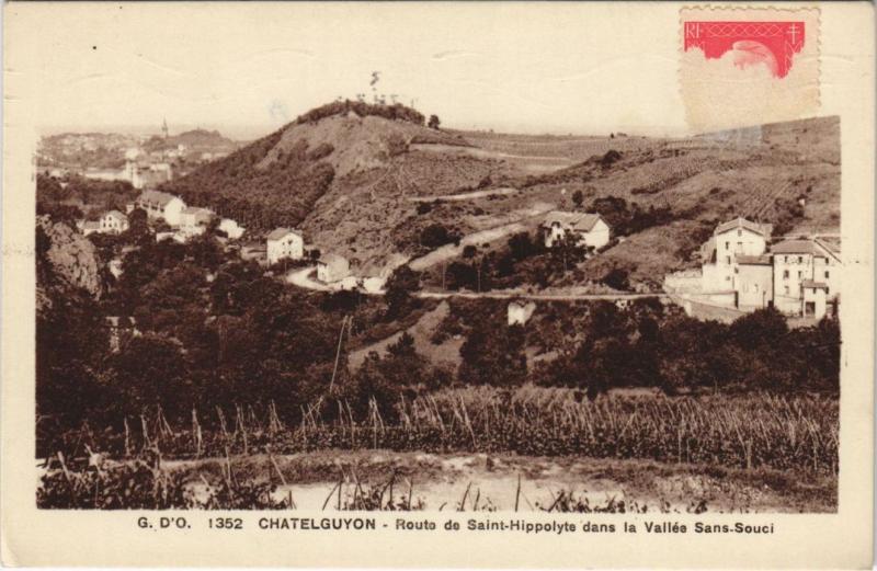 Carte postale ancienne Chatel-Guyon Route de Saint-Hippolyte