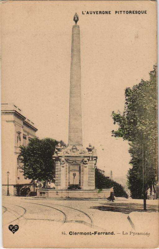 Carte postale ancienne Clermont Ferrand La Pyramide à Clermont-Ferrand