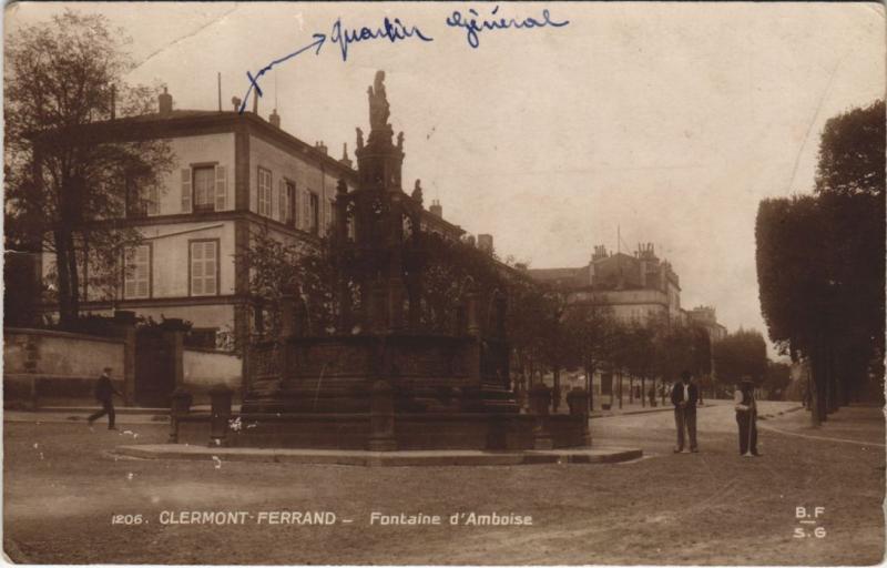 Carte postale ancienne Clermont Ferrand Fontaine d'Amboise à Clermont-Ferrand