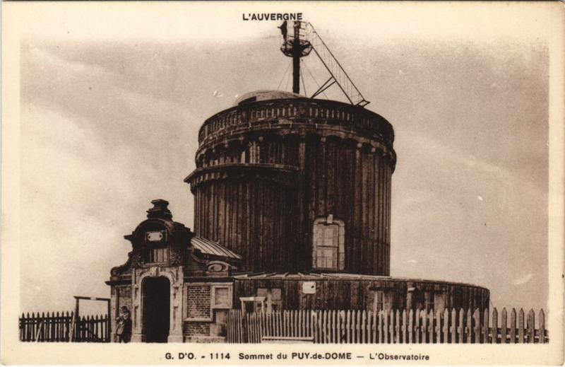Carte postale ancienne Sommet du Puy de Dome - L'Observatoire