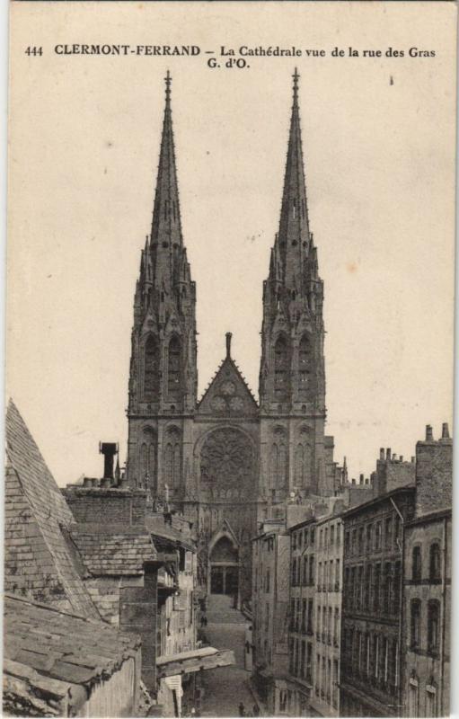 Carte postale ancienne Clermont Ferrand La Cathedrale à Clermont-Ferrand