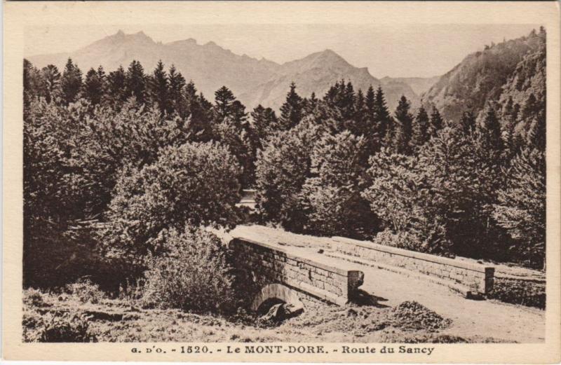 Carte postale ancienne Mont Dore Route du Sancy à Mont-Dore