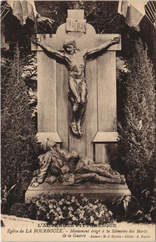 Carte postale ancienne La Bourboule Eglise - Monument à La Bourboule