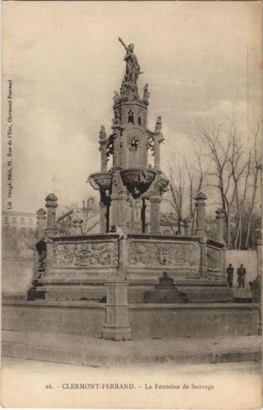 Carte postale ancienne Clermont Ferrand Fontaine de Sauvage à Clermont-Ferrand