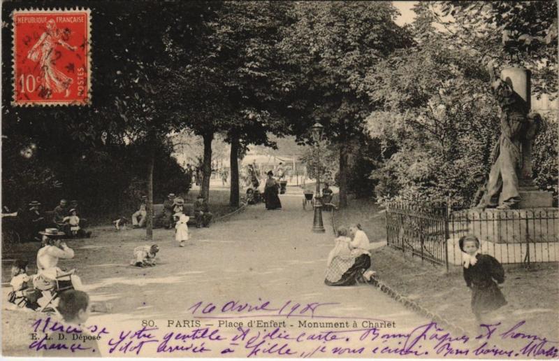 Carte postale ancienne Place Denfert - Monument à Charlet à Paris 14e