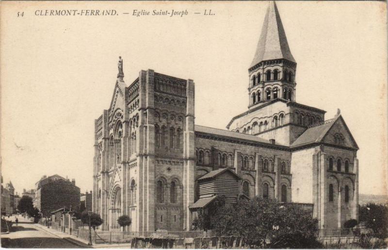 Carte postale ancienne Clermont Ferrand Eglise Saint Joseph à Clermont-Ferrand