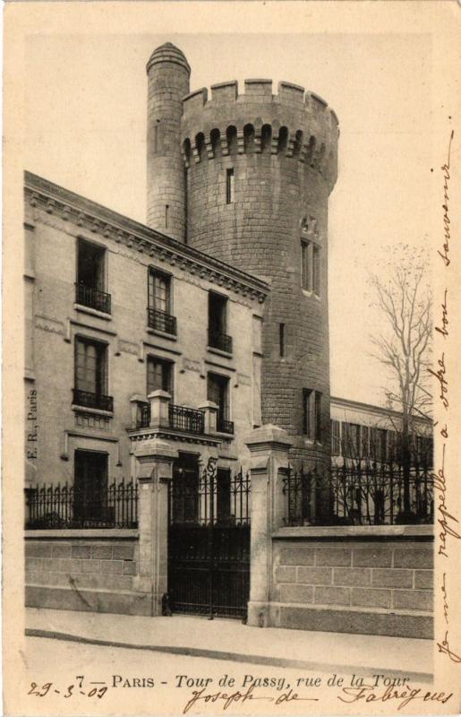 Carte postale ancienne Tour de Passy, rue de la Tour à Paris 16e