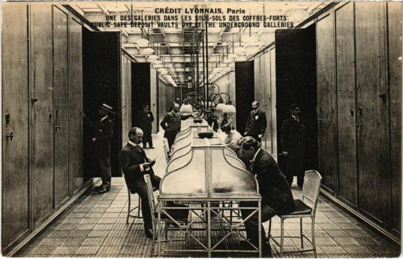Carte postale ancienne Paris 11e - Crédit Lyonnais à Paris 11e