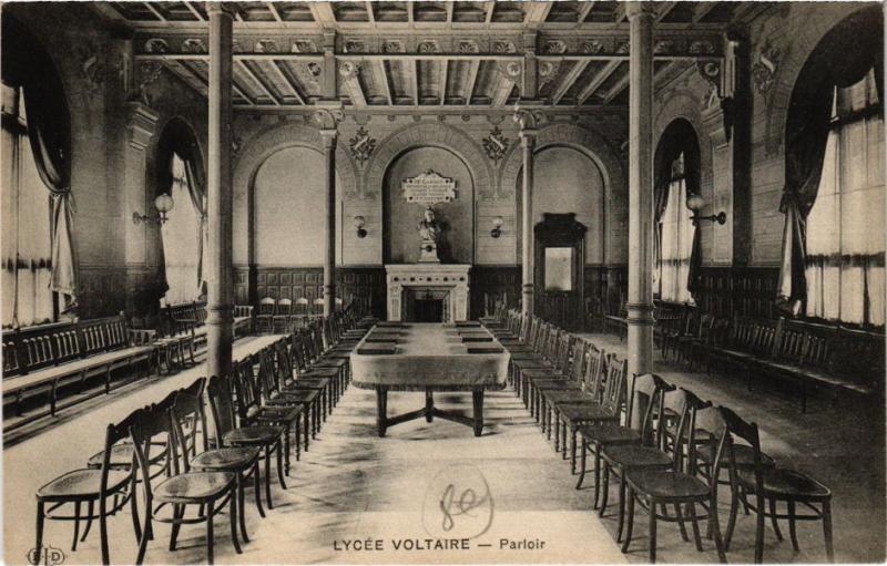 Carte postale ancienne Paris 11e - Lycée Voltaire à Paris 11e