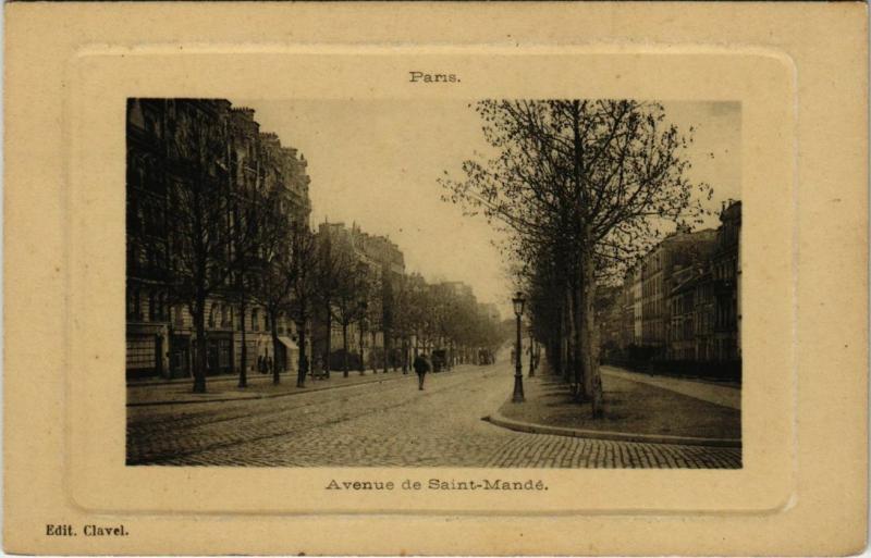 Carte postale ancienne Paris 12e - Avenue de Saint-Mandé à Paris 12e