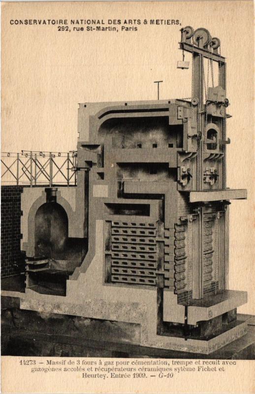 Carte postale ancienne Paris (3e) Cnam - Massif de 3 fours á gaz pour cémentation à Paris 3e