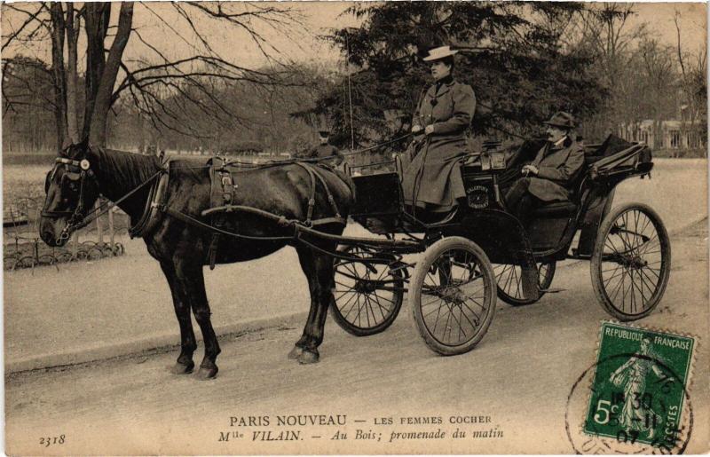 Carte postale ancienne Paris - Paris nouveau - Les Femmes Cocher à Paris