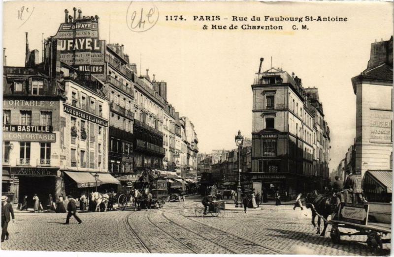 Carte postale ancienne Paris 12e (Dep.75) Rue du Faubourg Saint-Antoine & Rue de Charenton à Paris 12e