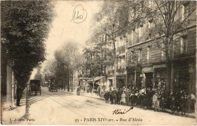 Carte postale ancienne Rue d'Alésia à Paris 14e