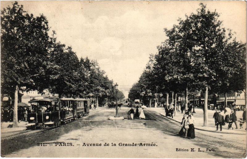Carte postale ancienne Avenue de la Grande-Armée à Paris 17e