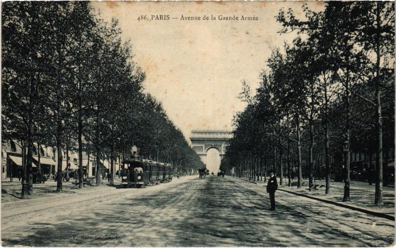 Carte postale ancienne Avenue de la Grande Armée à Paris 16e