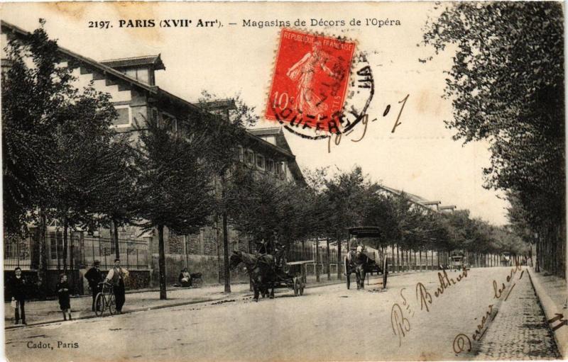 Carte postale ancienne Magasins de Décors de l'Opéra à Paris 17e