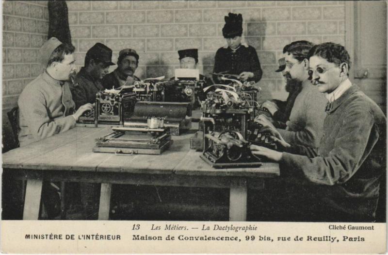 Carte postale ancienne Maison de Convalescence - rue de Reuilly - Les Métiers - La Dactylographie à Paris 12e