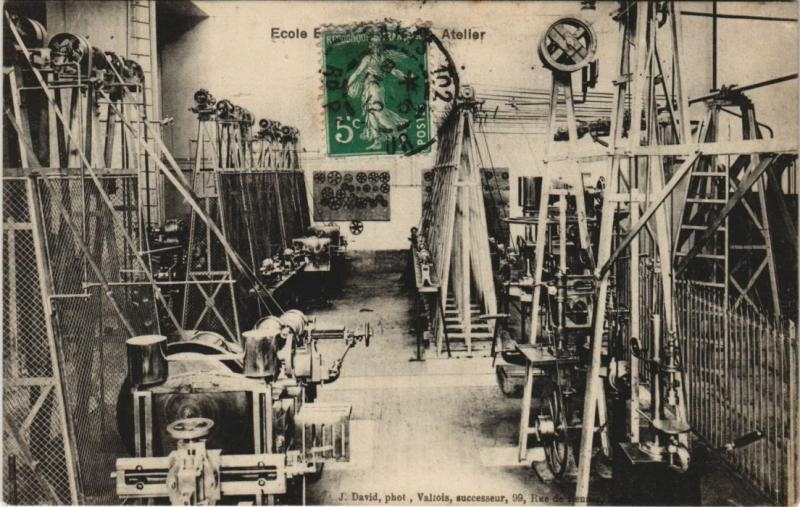 Carte postale ancienne Ecole Bréguet - Atelier à Paris 15e