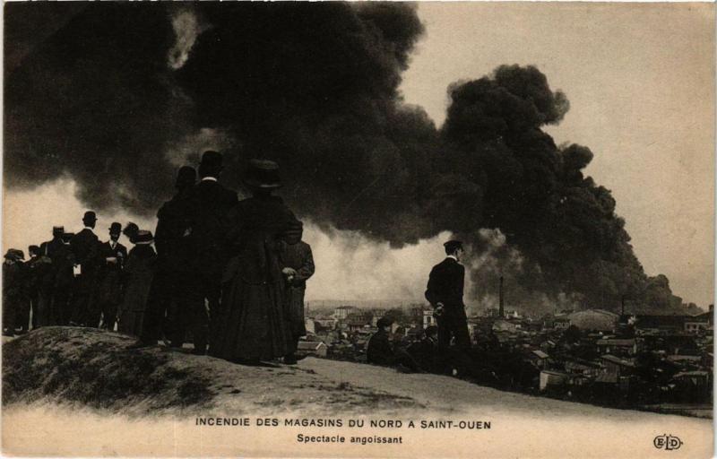 Carte postale ancienne Incendie des Magasins du Nord à Saint-Ouen - Spectacle angoissant à Paris 18e