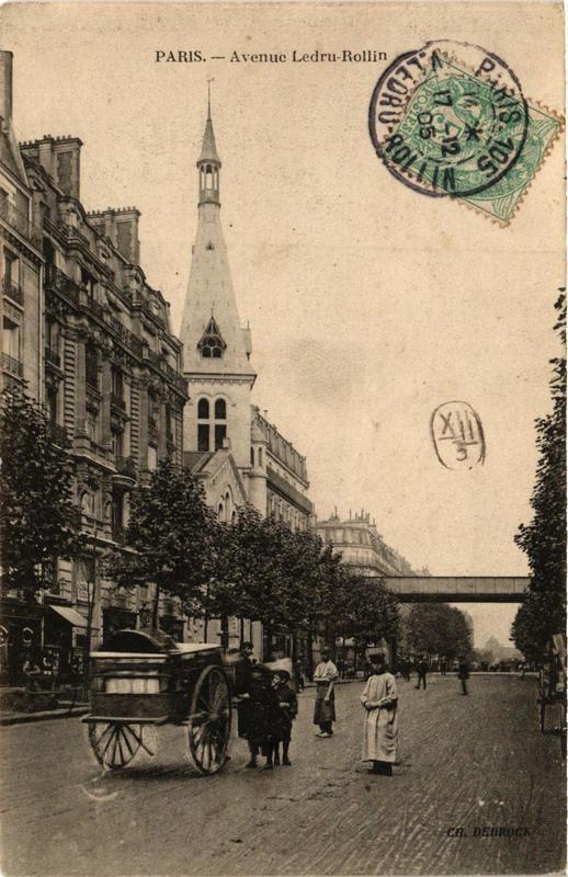 Carte postale ancienne Paris 12e Avenue Ledru-Rollin à Paris 12e