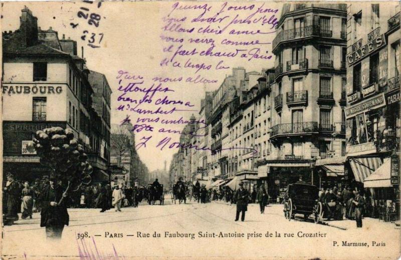 Carte postale ancienne Paris 12e Rue du Fb Saint-Antoine prise de la rue Crozatier à Paris 12e