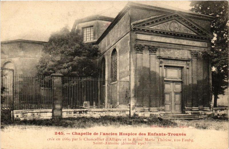 Carte postale ancienne Paris 12e Chapelle de l'ancien Hospice des Enfats-Trouvés à Paris 12e