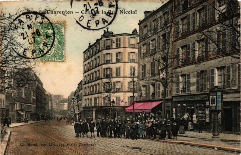Carte postale ancienne Paris 12e Rue de Charenton Coin de la Rue Nicolai à Paris 12e