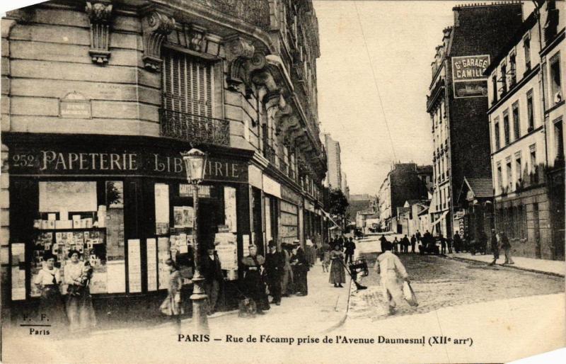 Carte postale ancienne Paris 12e Rue de Fécamp prise de l'Avenue Daumesnil F. Fleury à Paris 12e