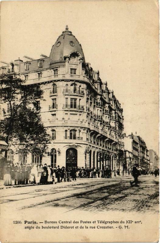 Carte postale ancienne Paris 12e Bureau Centrale des Postes et Télégraphes Bd Diderot à Paris 12e