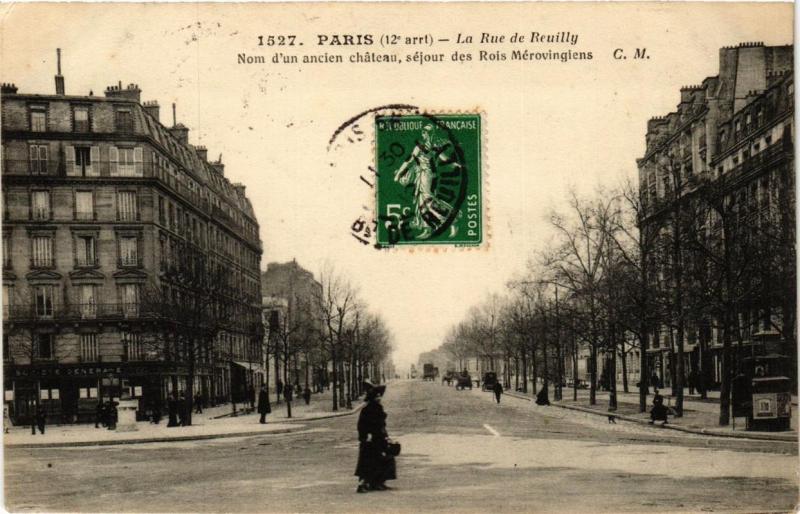 Carte postale ancienne Paris 12e La Rue de Reuilly à Paris 12e