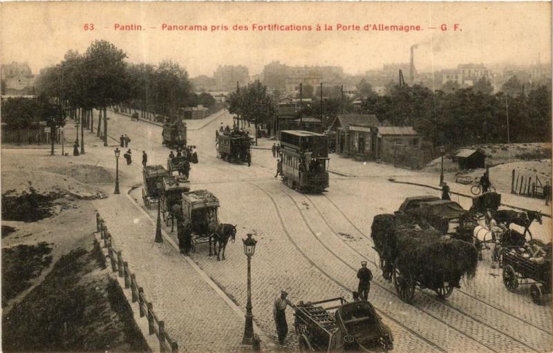 Carte postale ancienne Panorama pris des Fortifications à la Porte d'Allemagne à Paris 19e