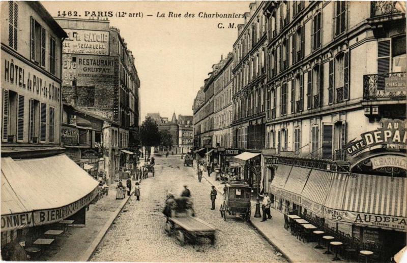 Carte postale ancienne Paris 12e La rue des Charbonniers à Paris 12e
