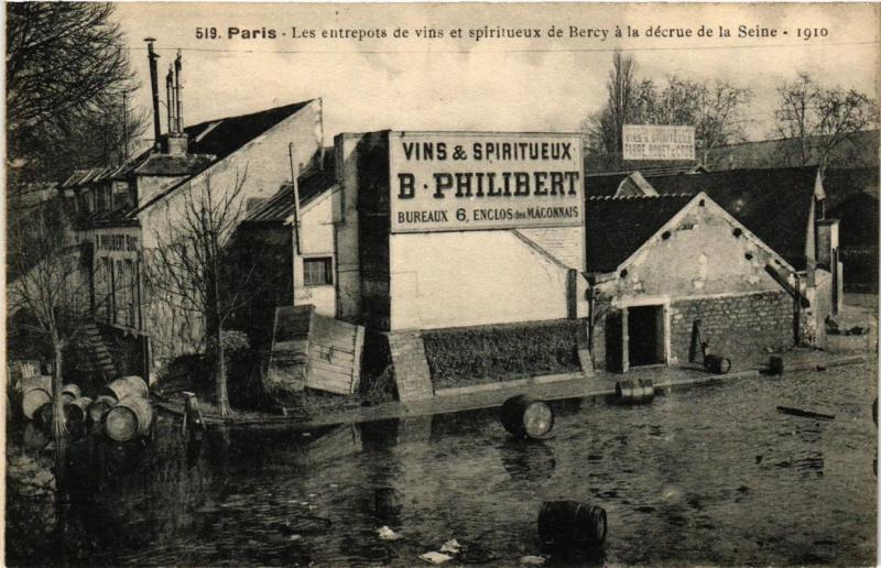 Carte postale ancienne Paris 12e Les Entrepots de vins et spiritueux de Bercy à Paris 12e