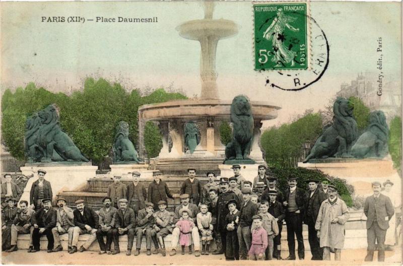 Carte postale ancienne Paris 12e Place Daumesnil ed. Gondry à Paris 12e