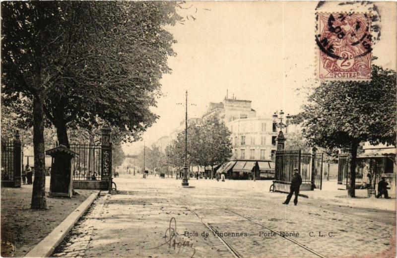Carte postale ancienne Bois de Vincennes - Porte Dorée à Paris 12e