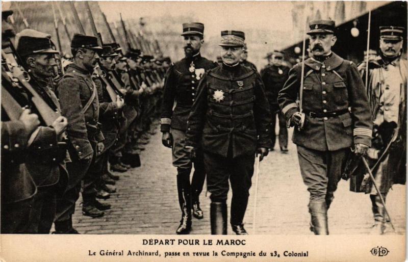 Carte postale ancienne Paris 12e Départ pour le Marcon Le Général Archinard à Paris 12e