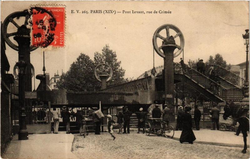 Carte postale ancienne Pont Levant, rue de Crimée à Paris 19e