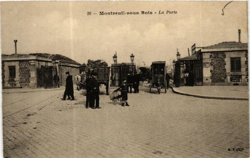 Carte postale ancienne La Porte à Paris 20e